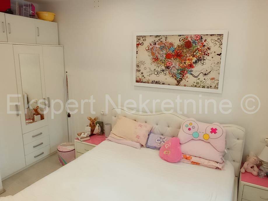 Flat in a building, Sale, Split, Split