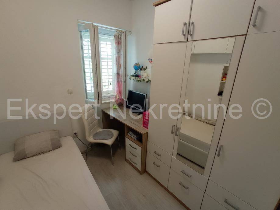 Flat in a building, Sale, Split, Split