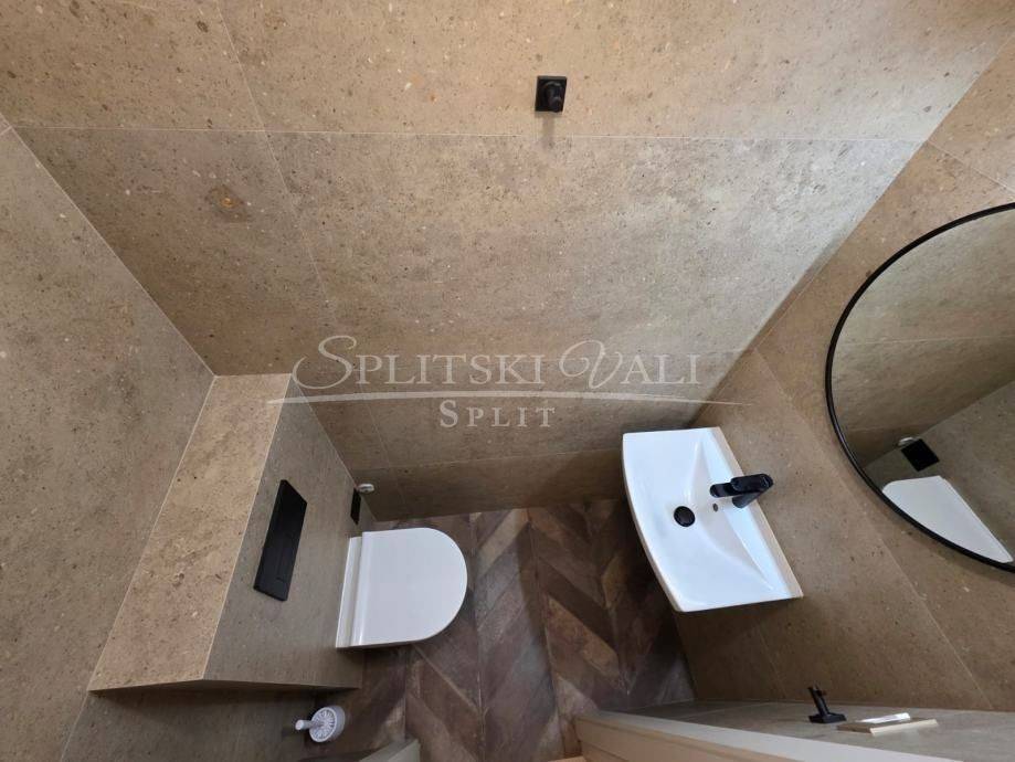 Flat in a building, Sale, Split, Split