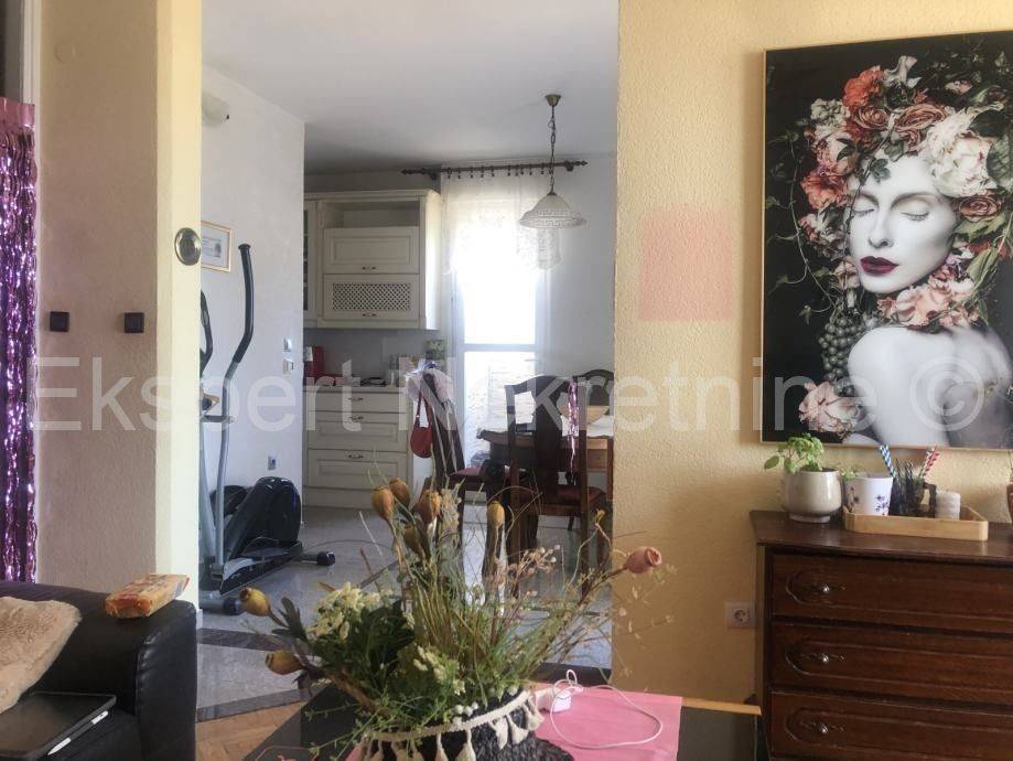 Flat in a building, Sale, Split, Split