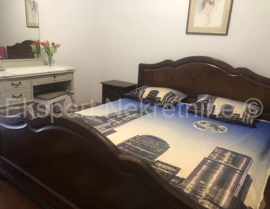 Flat in a building, Sale, Split, Split