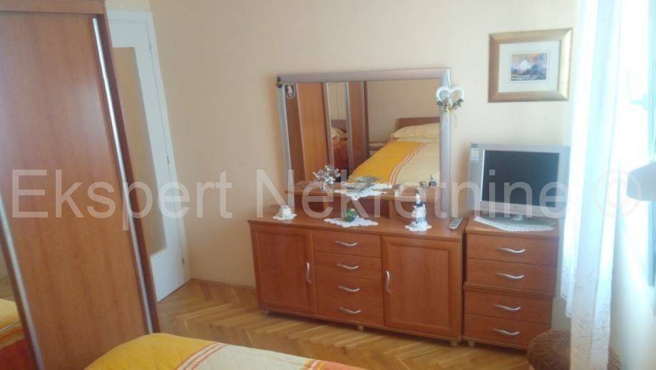 Flat in a building, Sale, Split, Split