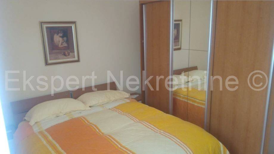 Flat in a building, Sale, Split, Split