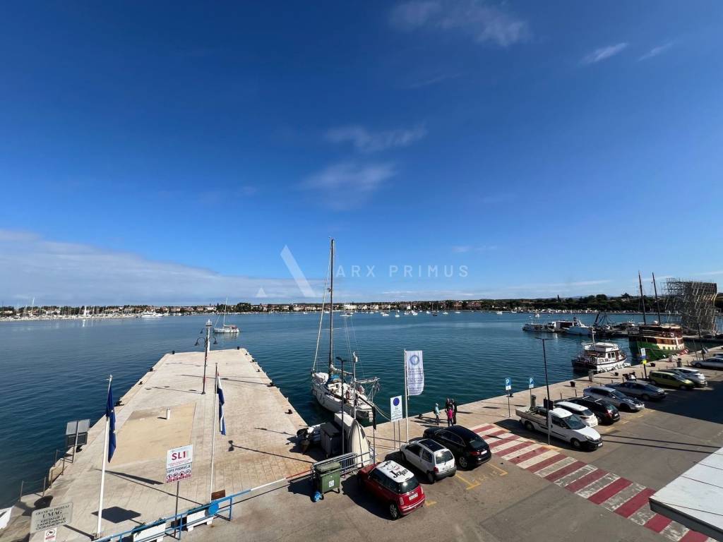 Flat in a building, Sale, Umag, Umag