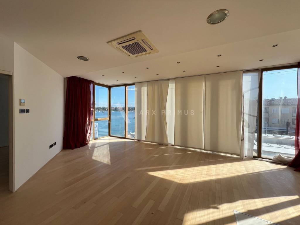 Flat in a building, Sale, Umag, Umag