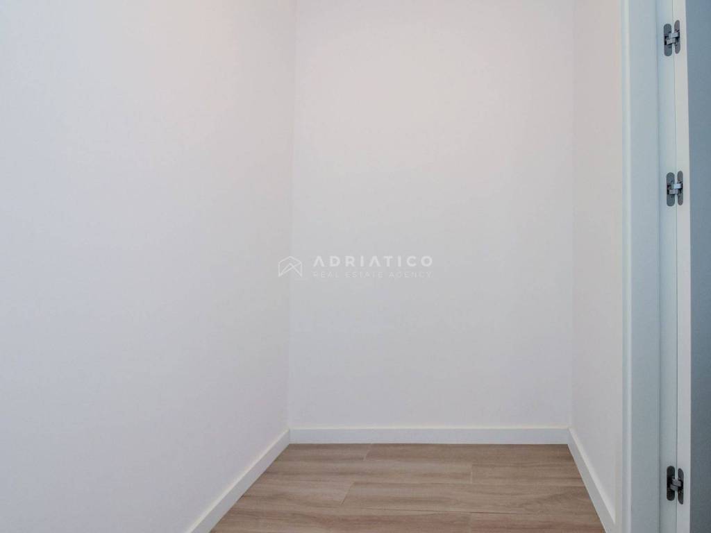 Flat in a building, Sale, Poreč, Poreč