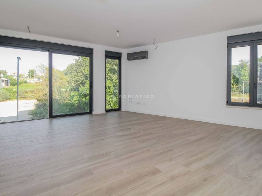 Flat in a building, Sale, Poreč, Poreč