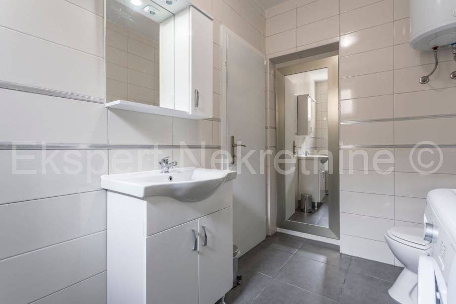 Terraced house, Sale, Milna, Milna