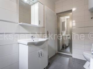 Terraced house, Sale, Milna, Milna
