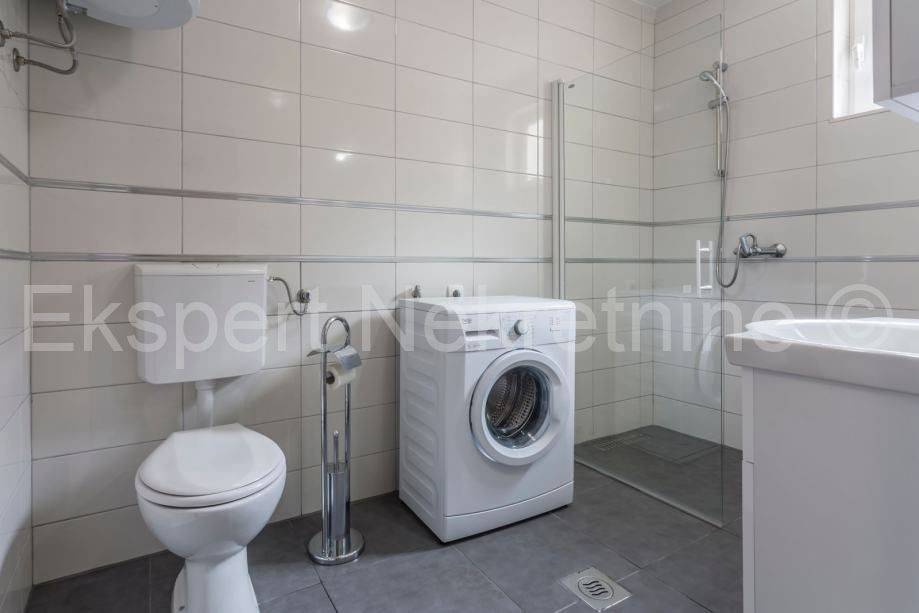 Terraced house, Sale, Milna, Milna