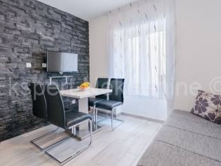 Terraced house, Sale, Milna, Milna