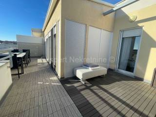 Flat in a building, Sale, Split, Split