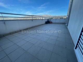 Flat in a building, Sale, Split, Split