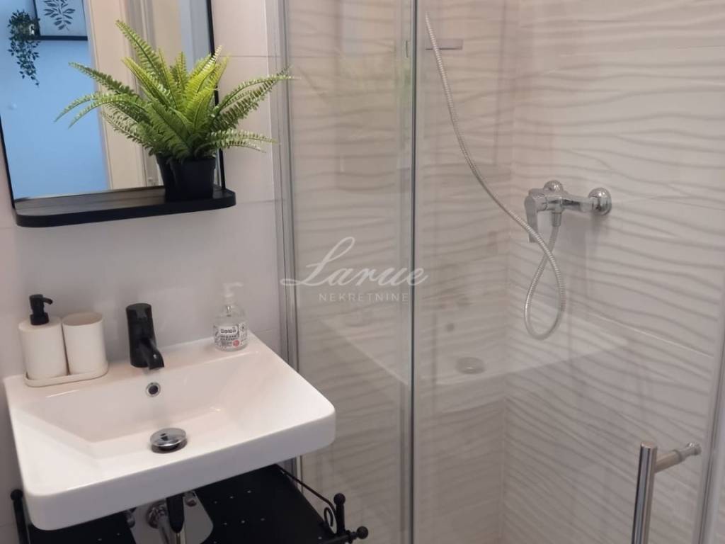 Flat in a building, Sale, Zagreb, Donji Grad