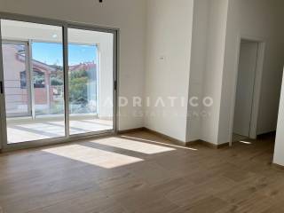 Flat in a building, Sale, Pula, Pula