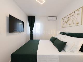 Flat in a building, Sale, Trogir - Okolica, Mastrinka