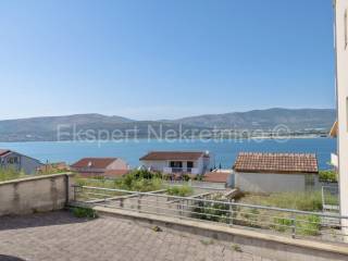 Flat in a building, Sale, Trogir - Okolica, Mastrinka