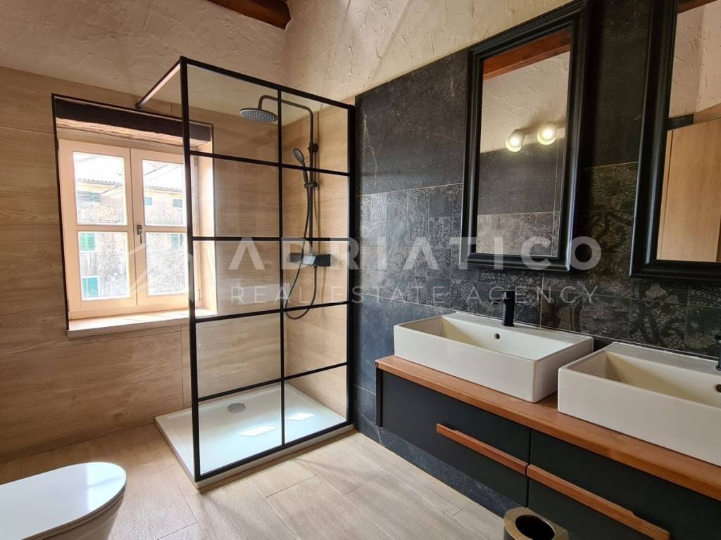 Stone house, Sale, Višnjan, Markovac