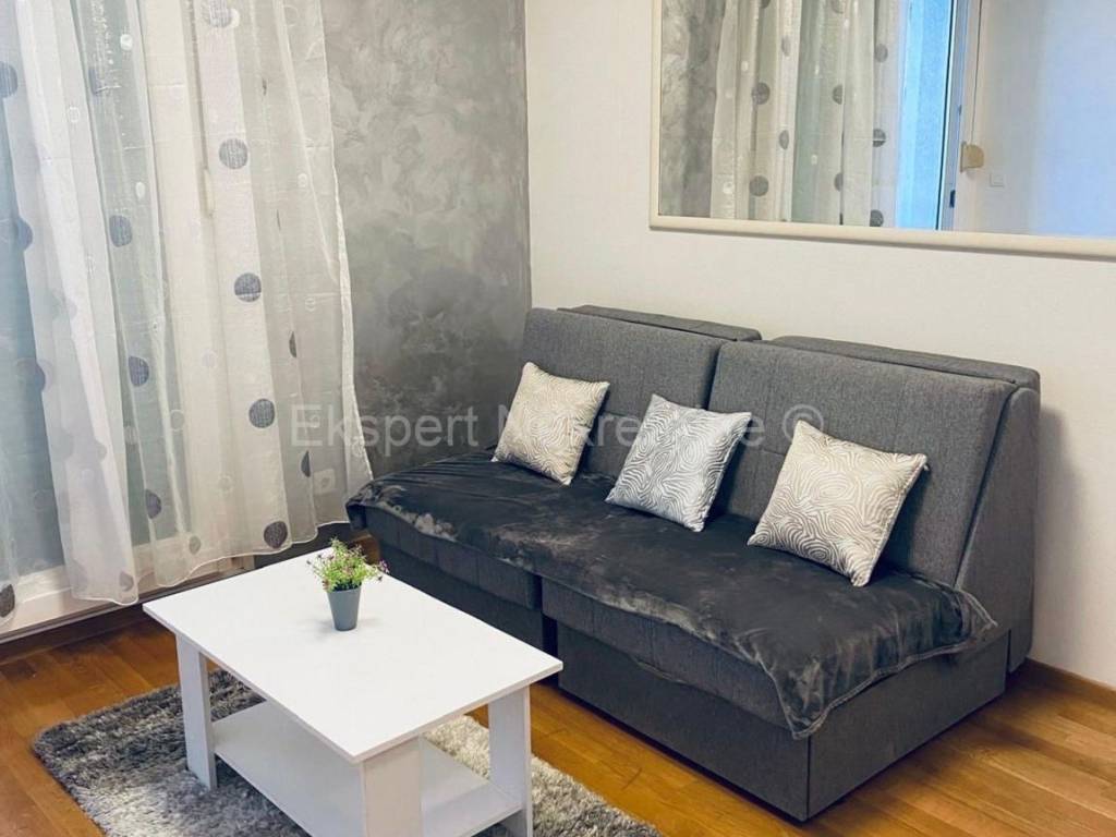 Flat in a building, Sale, Split, Split