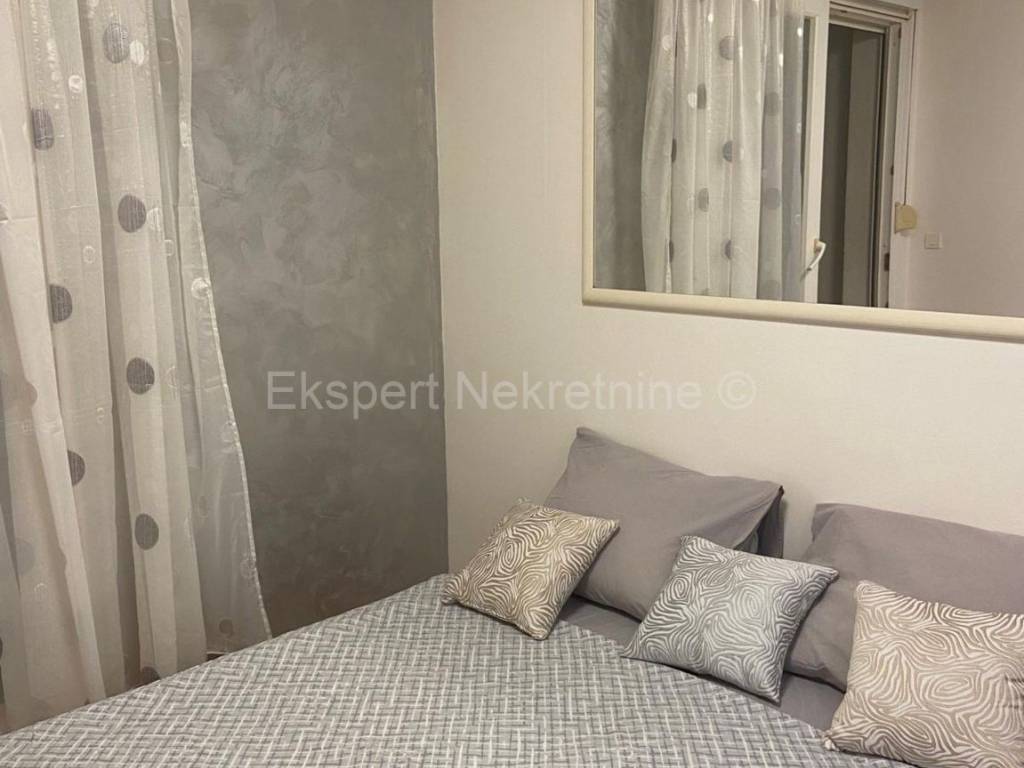 Flat in a building, Sale, Split, Split