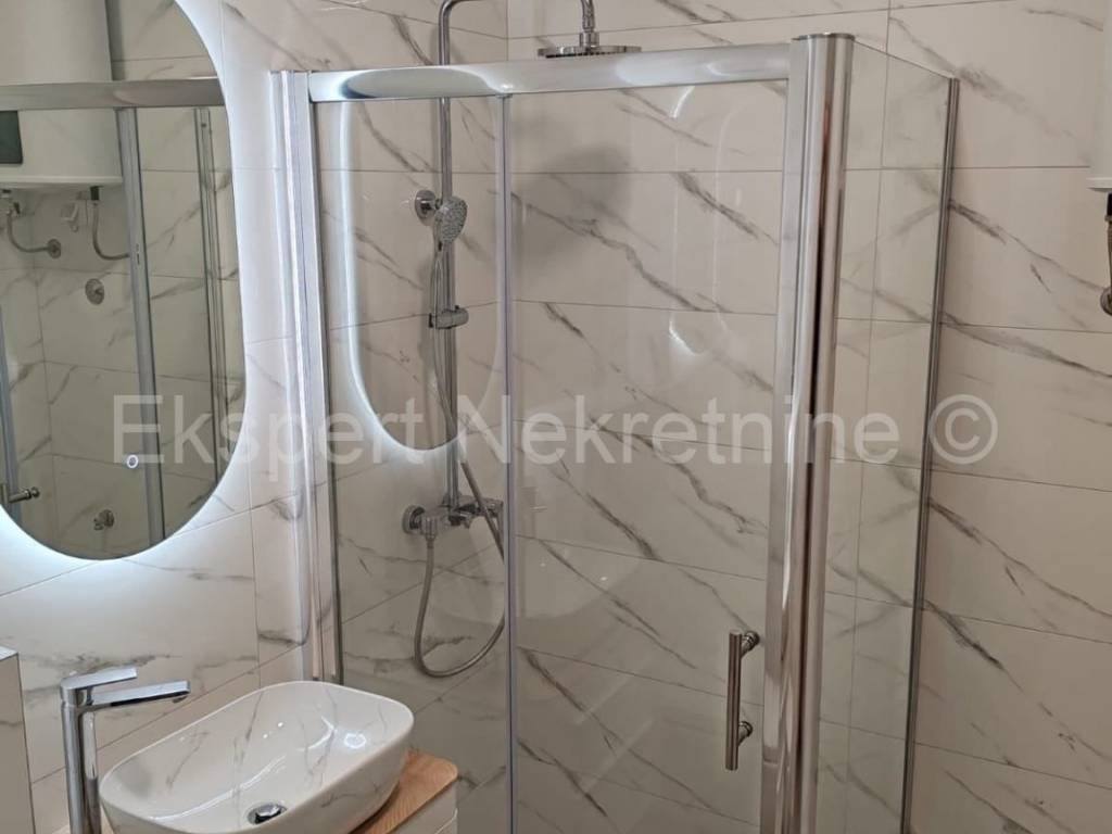 Flat in a building, Sale, Split, Split
