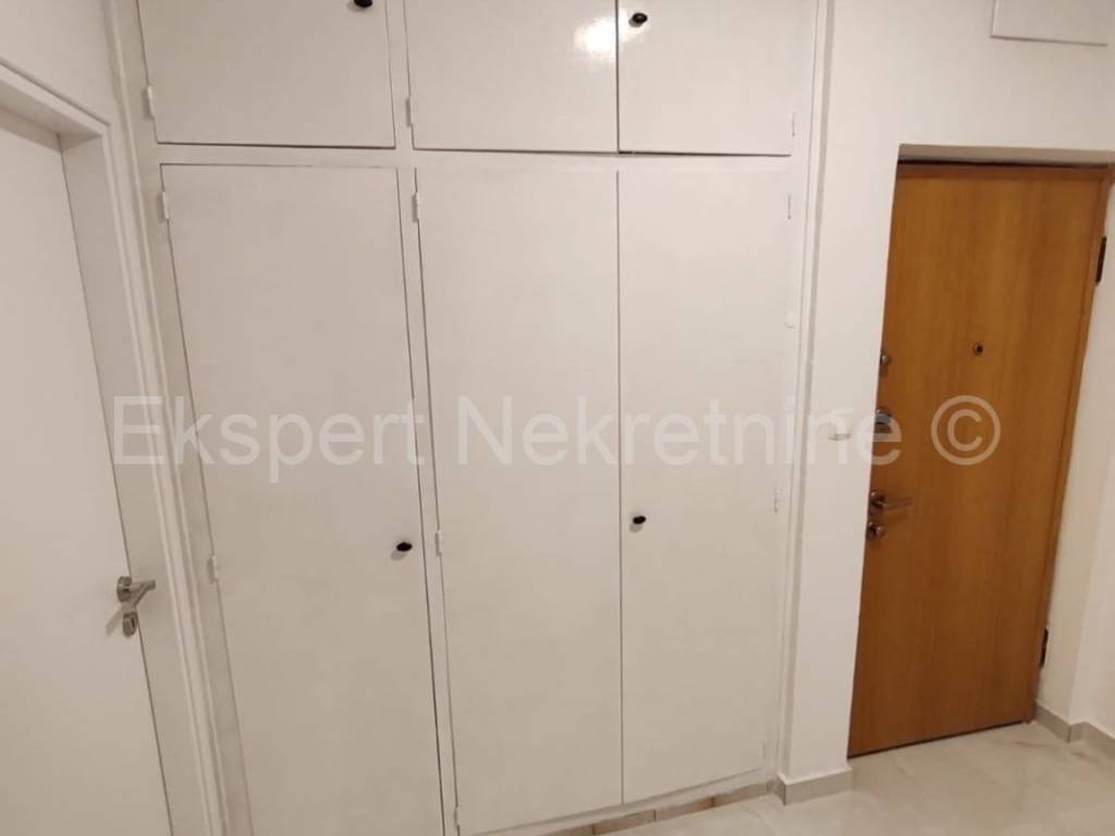 Flat in a building, Sale, Split, Split