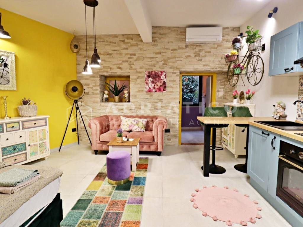 Stan u starijoj zgradi, Prodaja, Rovinj, Rovinj