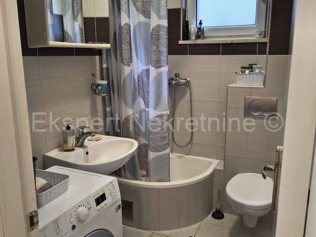 Flat in a building, Sale, Split, Split