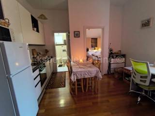 Flat in a building, Sale, Split, Split