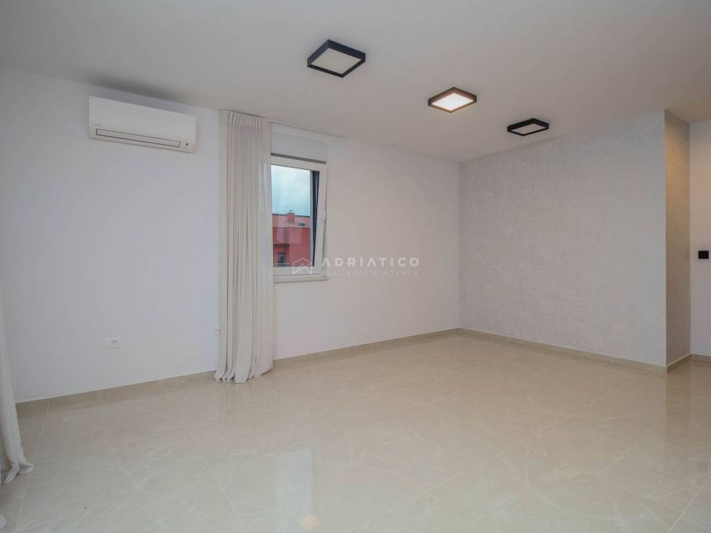 Flat in a new building, Sale, Poreč, Poreč