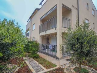 Flat in a building, Sale, Poreč, Poreč