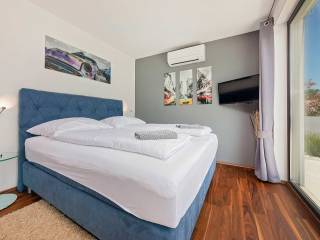 Vila, Prodaja, Porec, Porec
