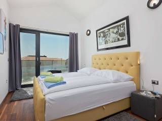 Vila, Prodaja, Porec, Porec