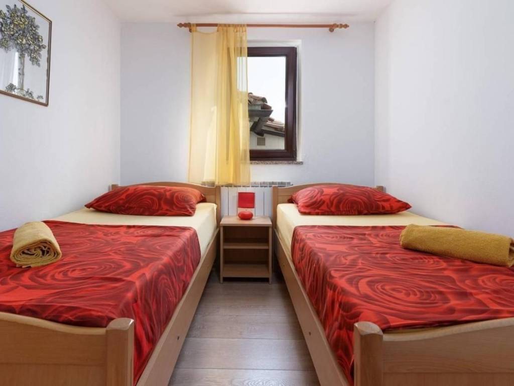 House with apartments, Sale, Kaštelir-Labinci, Kaštelir