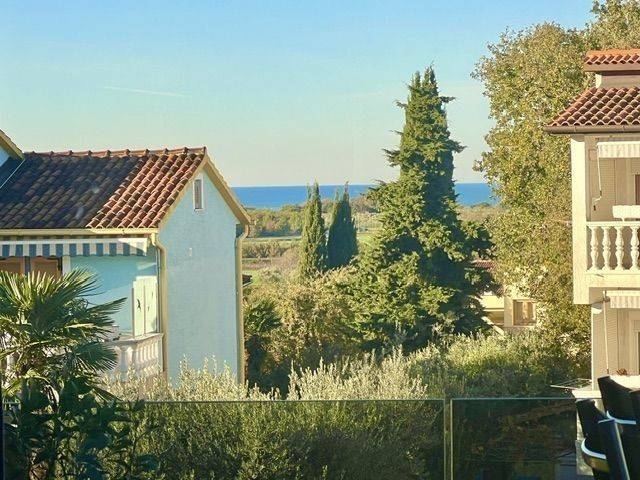 Flat in a new building, Sale, Poreč, Poreč