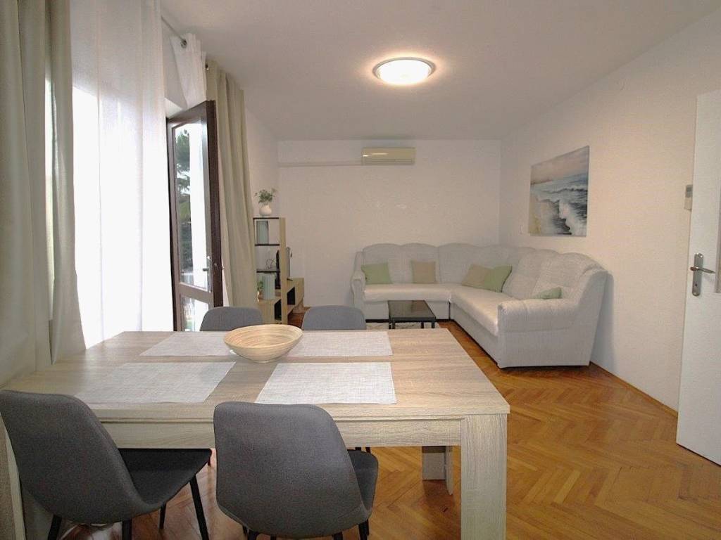 Flat in a building, Sale, Poreč, Poreč