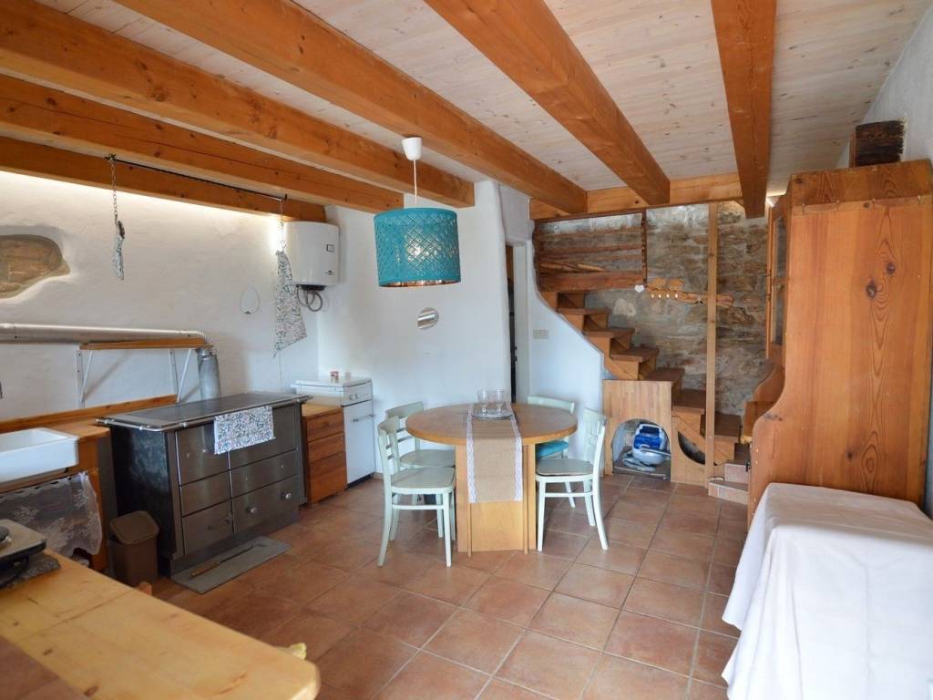 Stone house, Sale, Kaštelir-Labinci, Kaštelir