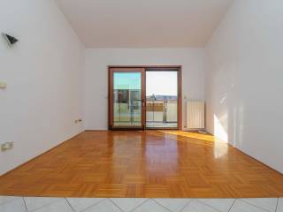 Flat in a building, Sale, Poreč, Poreč