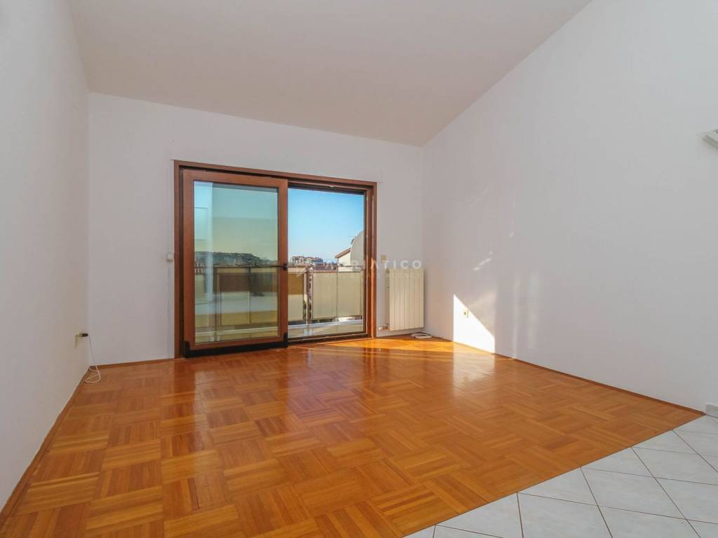 Flat in a building, Sale, Poreč, Poreč