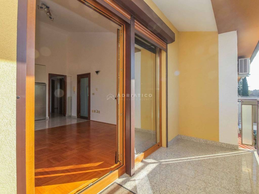 Flat in a building, Sale, Poreč, Poreč