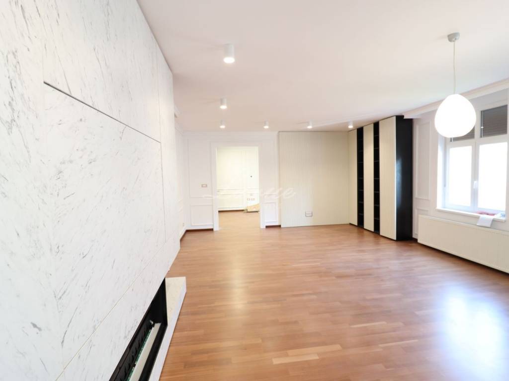Flat in a building, Sale, Zagreb, Donji Grad