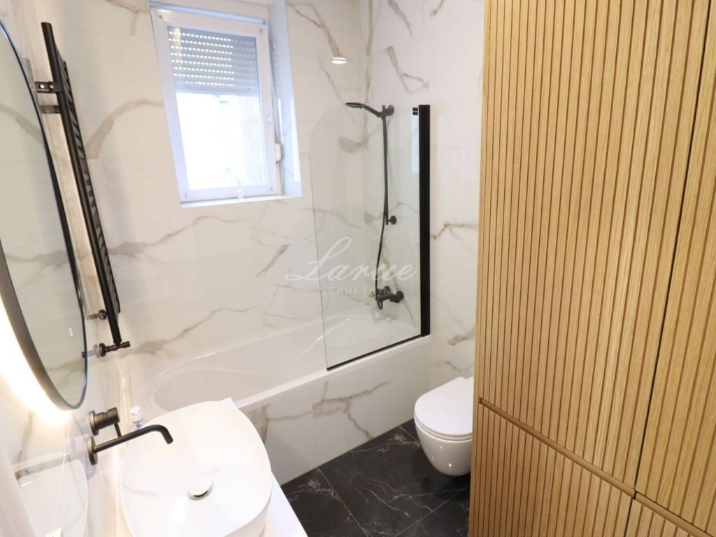 Flat in a building, Sale, Zagreb, Donji Grad