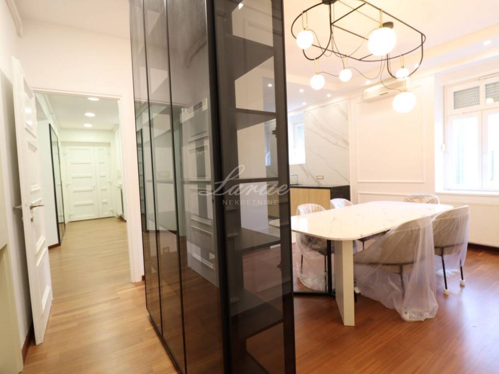 Flat in a building, Sale, Zagreb, Donji Grad