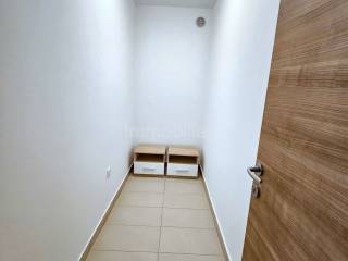 Flat in a building, Sale, Pula, Pula