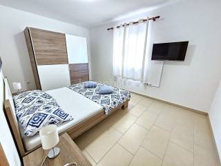 Flat in a building, Sale, Pula, Pula