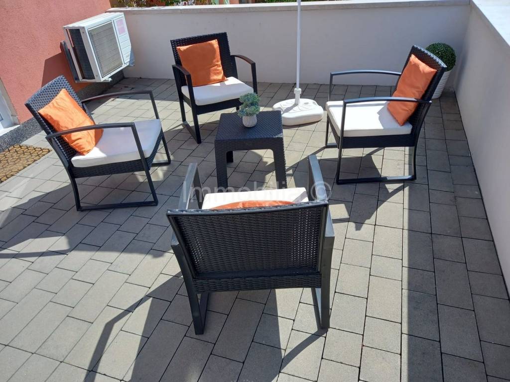 Flat in a building, Sale, Pula, Pula