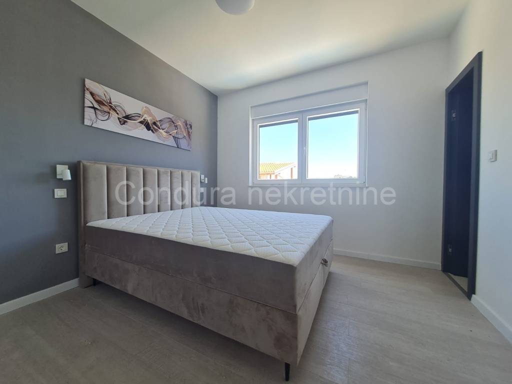 Dvojna kuca, Prodaja, Vir, Vir