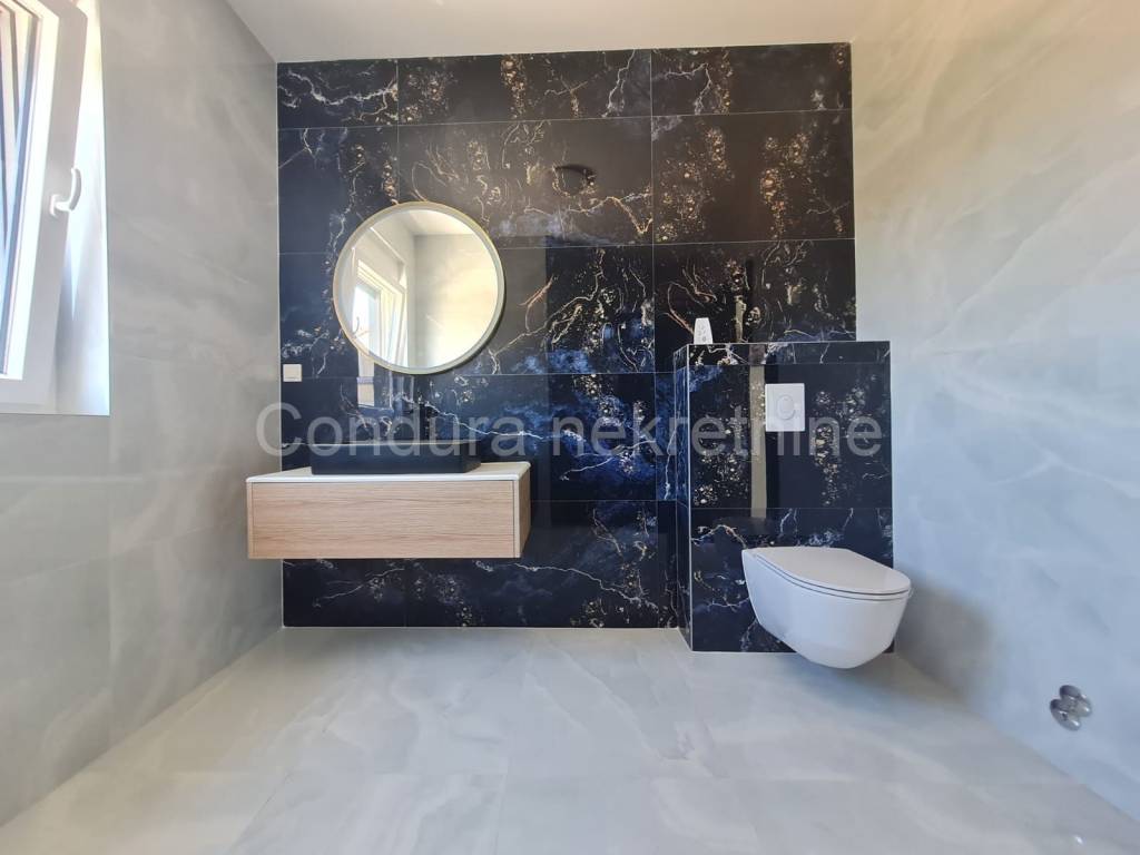 Dvojna kuca, Prodaja, Vir, Vir