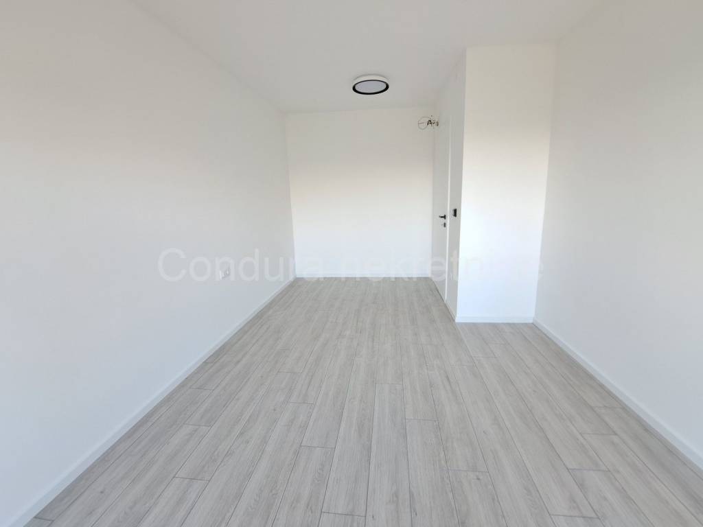 Kuca na moru, Prodaja, Privlaka, Privlaka