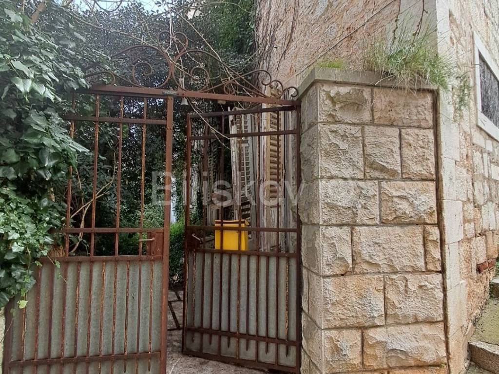 Detached house, Sale, Milna, Milna